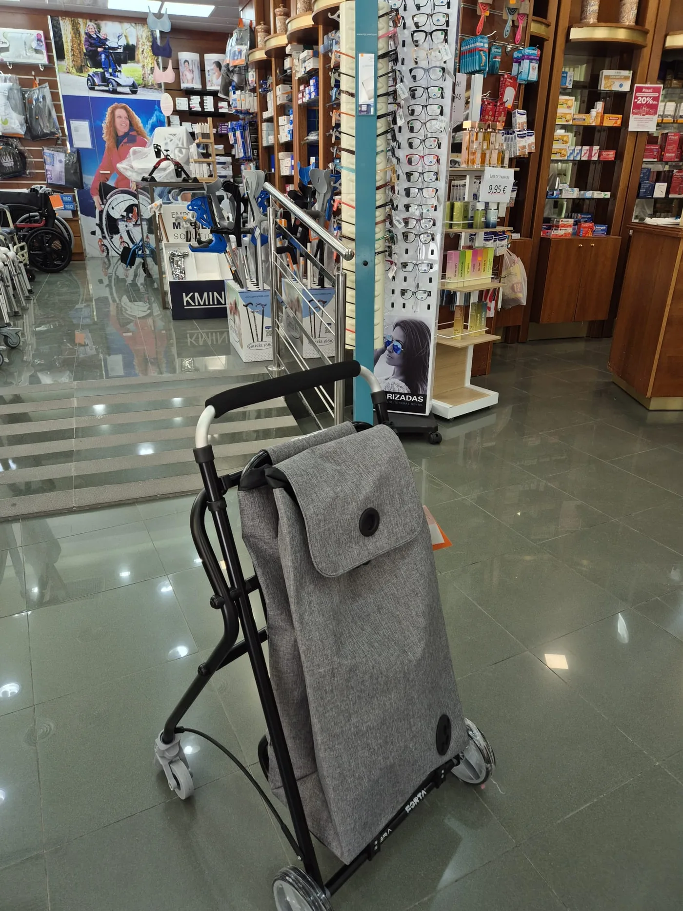 Andador con bolsa